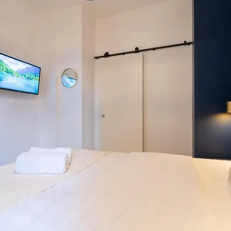 Equipped In The Center Of Appartement *